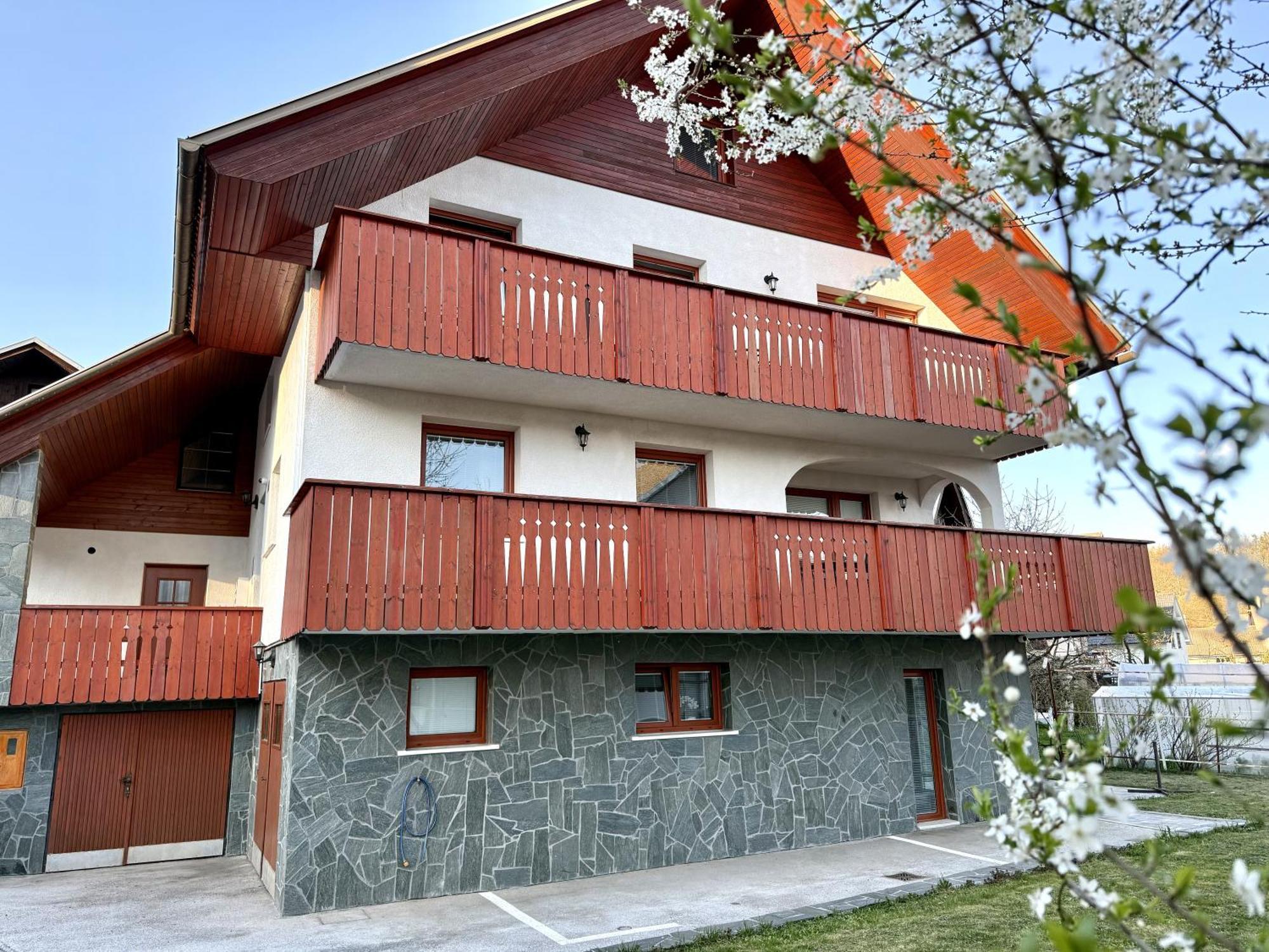 Guest House Kobal Spodnje Gorje Εξωτερικό φωτογραφία